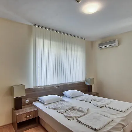 Club Romana Каварна